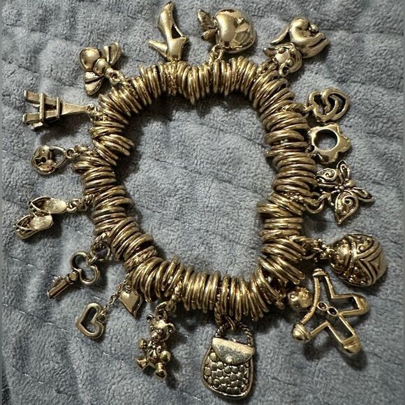 Stretch Charm Bracelet - Elegant & Unique Design Gold Charm Bracelet - Picture 12 of 17